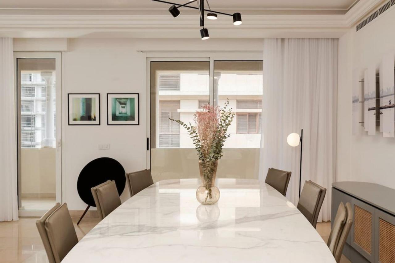 Stunning Artist House In Saifi